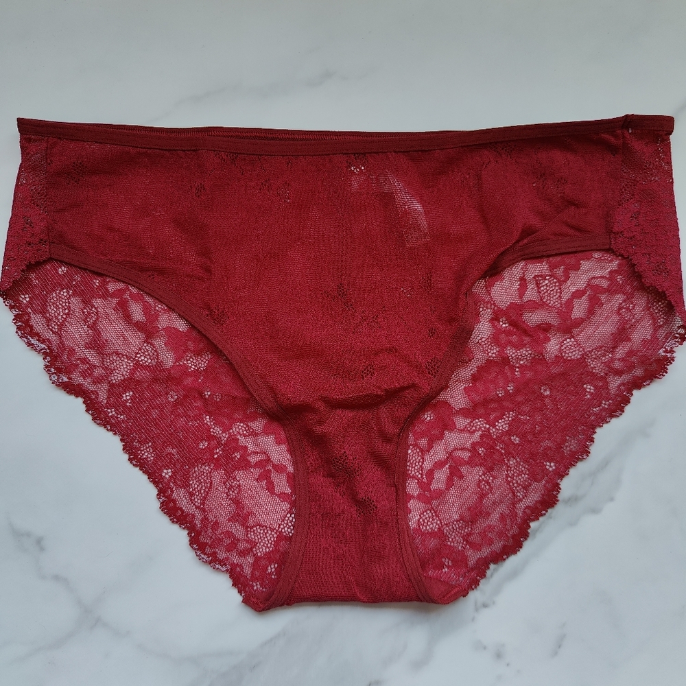 NWT SOMA VANISHING EDGE ALL-OVER LACE HIPSTER PANTY IN SIZE MEDIUM RED FLIRT